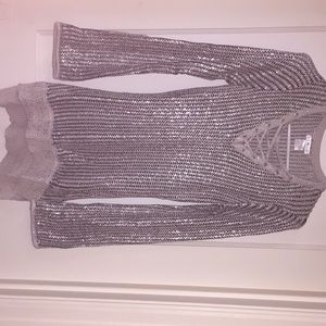 Venus size small gold & black sweater. Never worn.